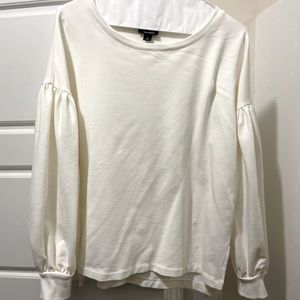 Puffy sleeve top